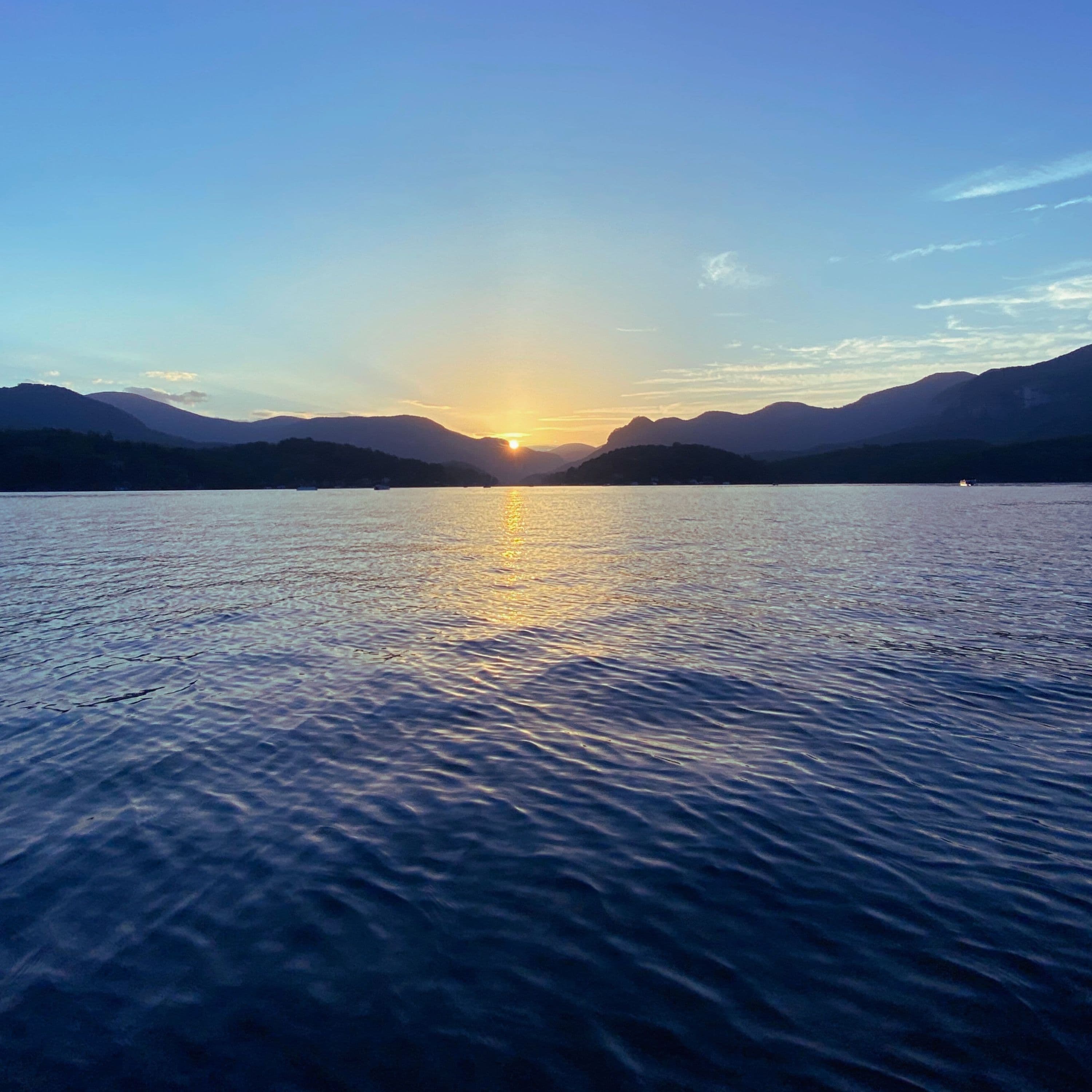 Forest Lake: Gentle Water & Birdsong for Sleep